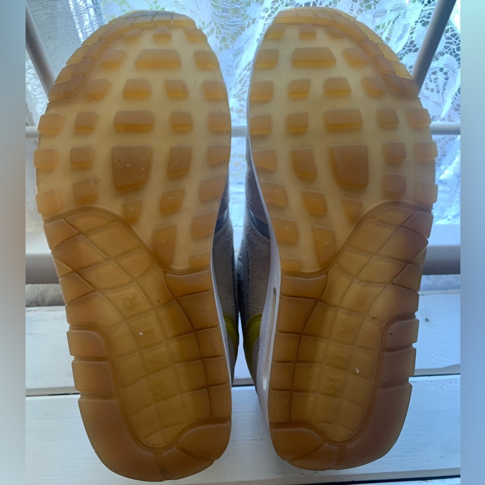 Women’s Nike Air Max 1 PRM Size 7/38 string Sunset Glow, tan, peach and silver - Picture 3 of 7